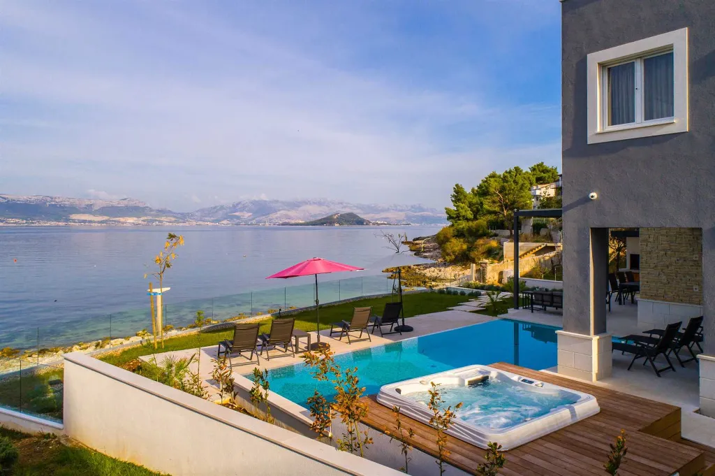 Seaside Escape Villa with Pool in Trogir