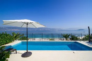 Beachfront Family Villa with Pool in Trogir