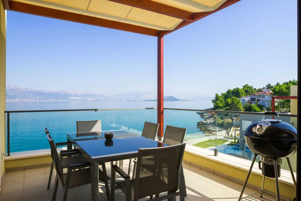Beachfront Family Villa with Pool in Trogir