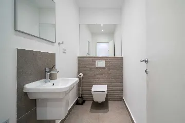 Modern 6-Bedroom Villa with Pool in Trogir