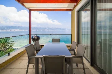 Modern 6-Bedroom Villa with Pool in Trogir