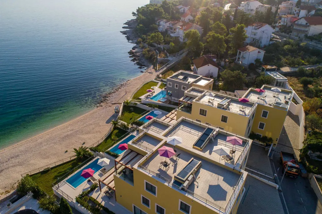 Modern 6-Bedroom Villa with Pool in Trogir