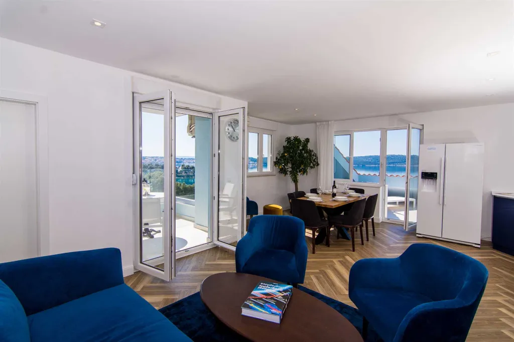 Modern Seaside Apartment with Terrace in Trogir
