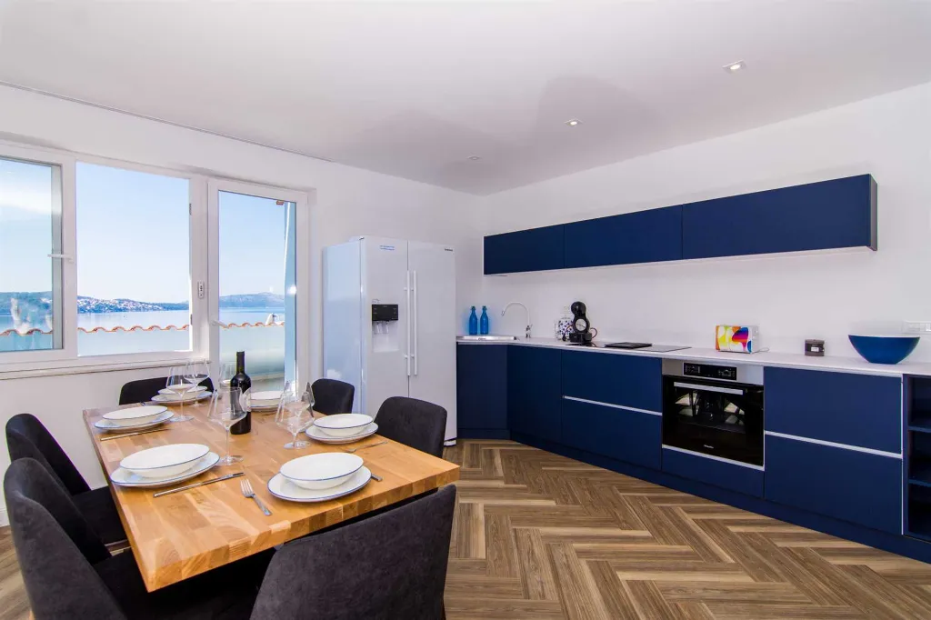 Modern Seaside Apartment with Terrace in Trogir