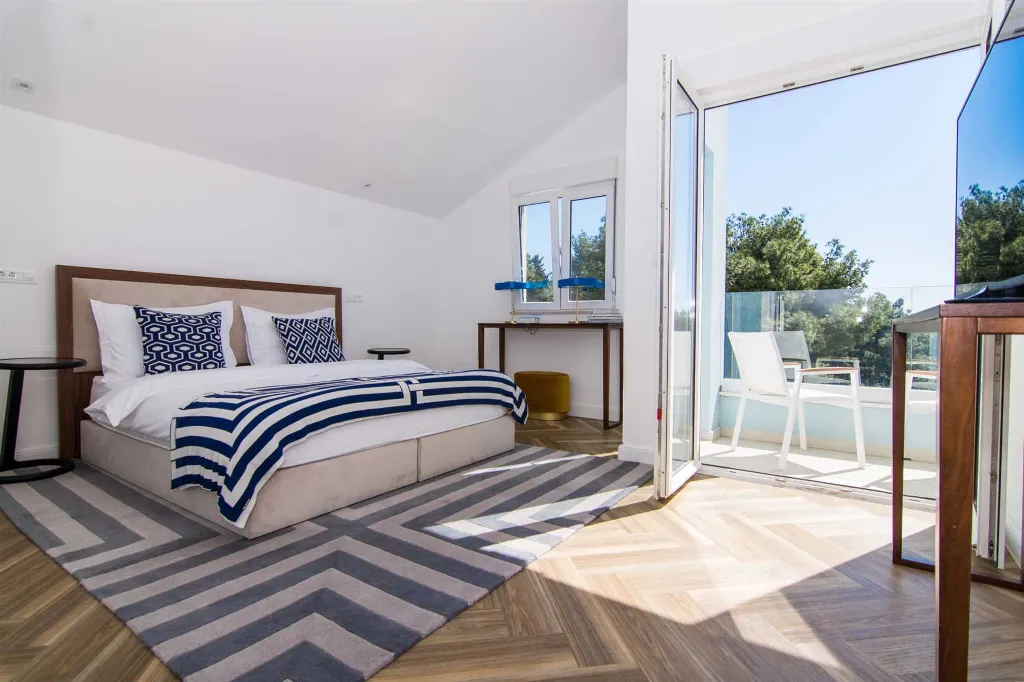 Modern Penthouse Apartment with Sea View in Trogir