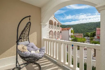 Family Villa with Pool in Grebastica