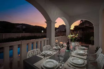 Family Villa with Pool in Grebastica