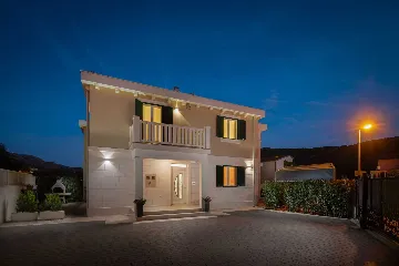 Family Villa with Pool in Grebastica