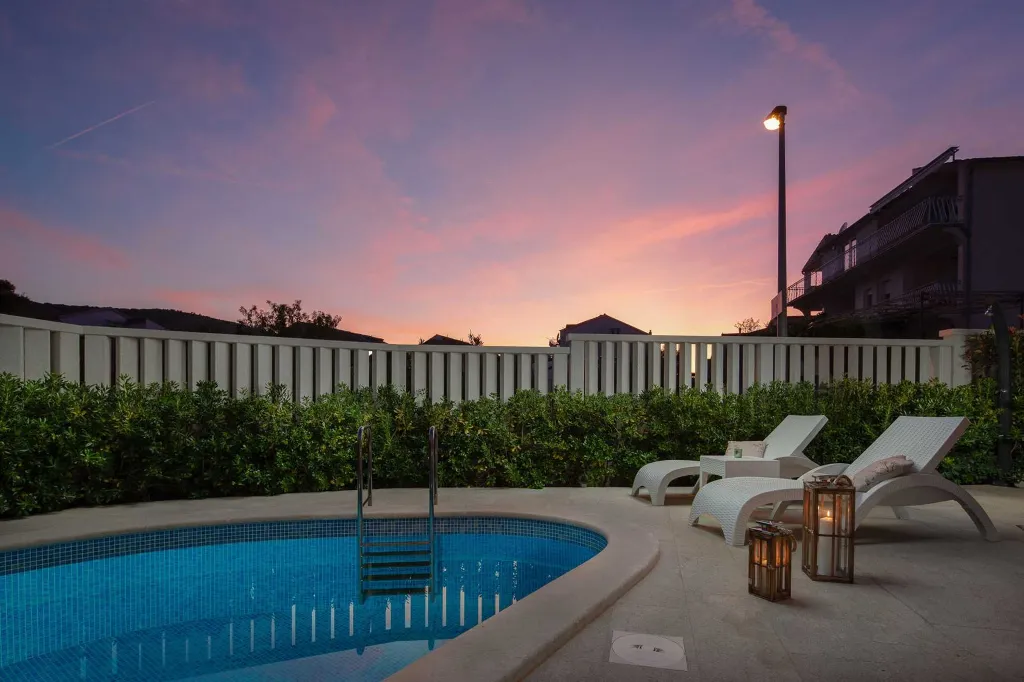 Family Villa with Pool in Grebastica