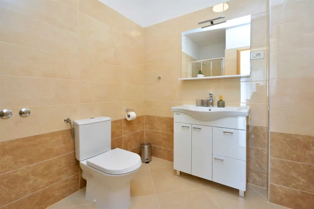 Family Villa with Pool in Grebastica