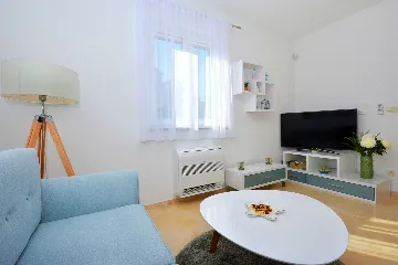 Family Villa with Pool in Grebastica