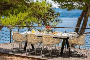 Beachfront Villa Retreat with Jacuzzi in Omiš