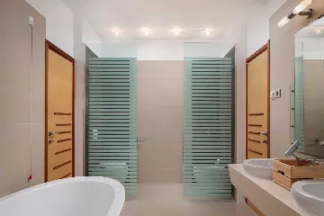 Beachfront Villa Retreat with Jacuzzi in Omiš