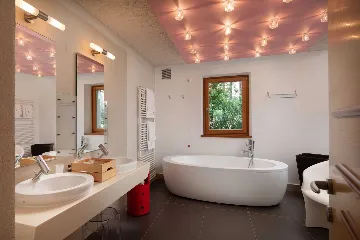 Beachfront Villa Retreat with Jacuzzi in Omiš