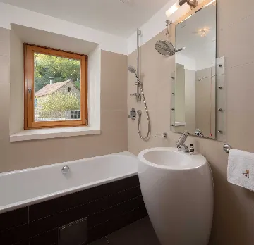 Beachfront Villa Retreat with Jacuzzi in Omiš