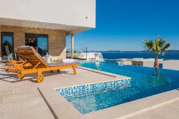 Elegant Seaview Villa with Pool in Okrug Gornji