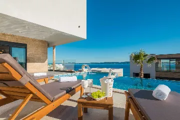 Elegant Seaview Villa with Pool in Okrug Gornji