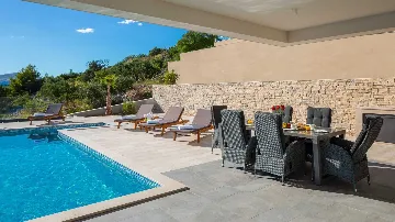 Elegant Seaview Villa with Pool in Okrug Gornji