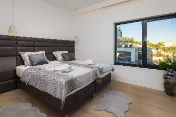 Elegant Seaview Villa with Pool in Okrug Gornji