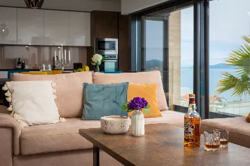 Contemporary Seaside Villa with Pool – Okrug Gornji