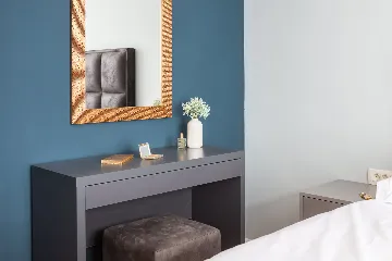 Contemporary Seaside Villa with Pool – Okrug Gornji