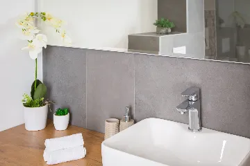 Contemporary Seaside Villa with Pool – Okrug Gornji