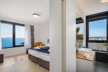 Contemporary Seaside Villa with Pool – Okrug Gornji