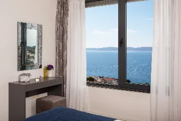 Contemporary Seaside Villa with Pool – Okrug Gornji