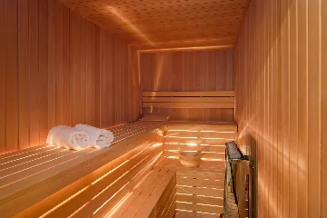 Contemporary Seaside Villa with Pool – Okrug Gornji