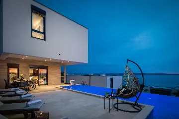 Contemporary Seaside Villa with Pool – Okrug Gornji