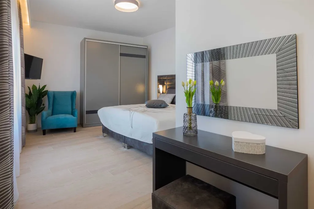 Contemporary Seaside Villa with Pool in Okrug Gornji