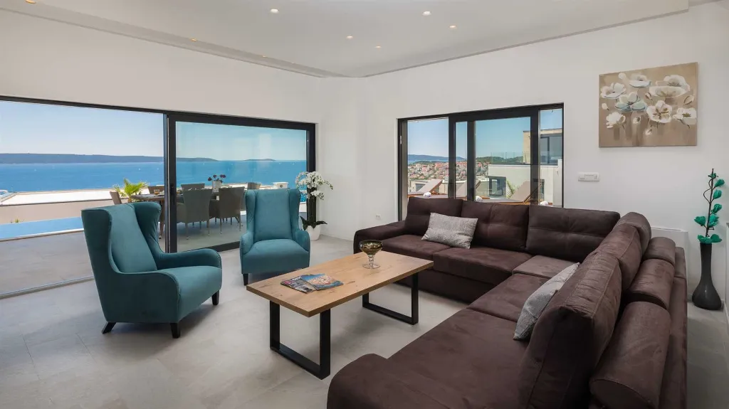 Contemporary Seaside Villa with Pool in Okrug Gornji