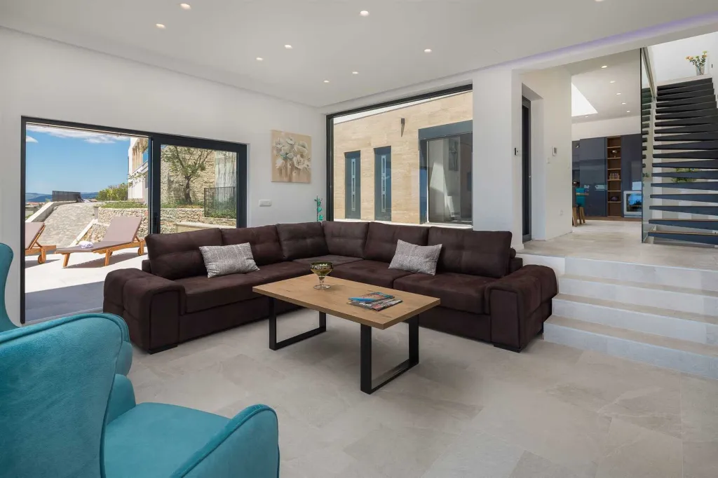 Contemporary Seaside Villa with Pool in Okrug Gornji