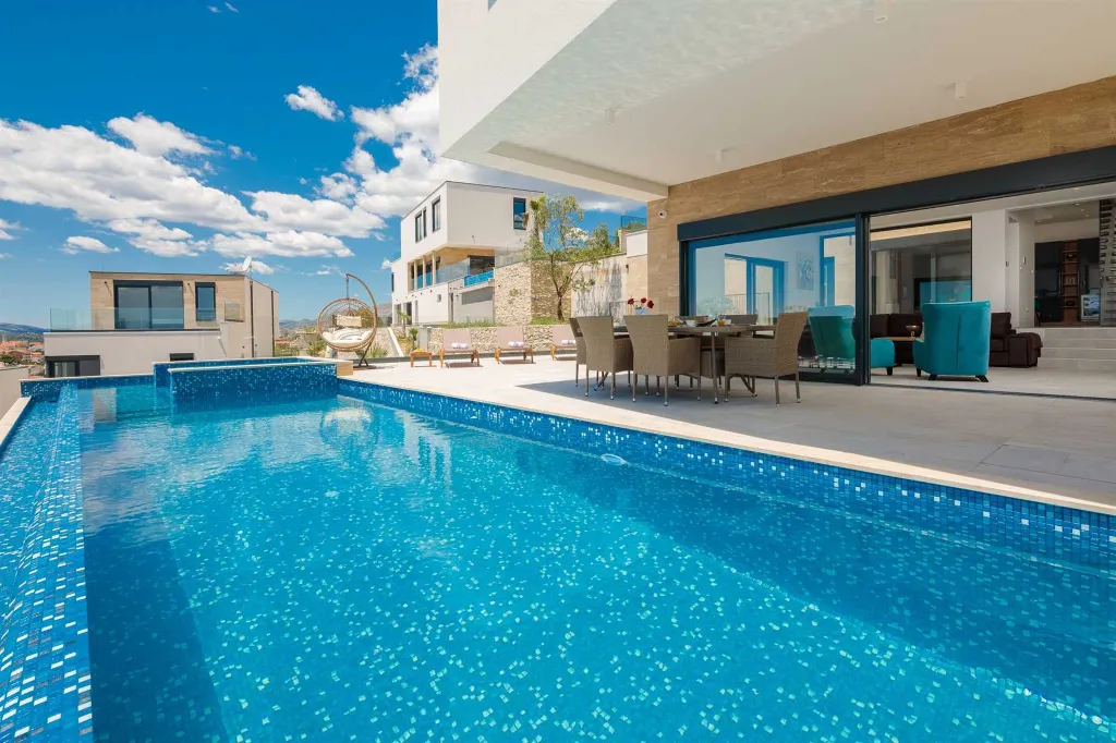 Contemporary Seaside Villa with Pool in Okrug Gornji