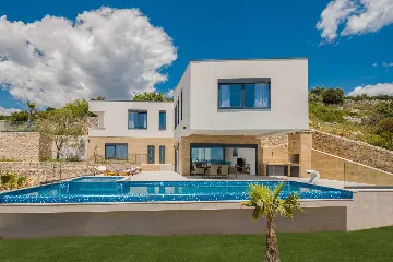 Contemporary Seaside Villa with Pool in Okrug Gornji