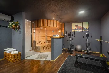 Contemporary Villa with Infinity Pool in Makarska