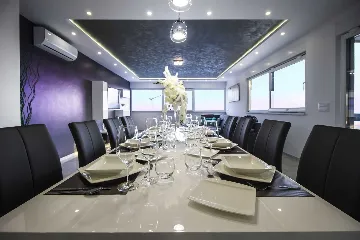 Contemporary Villa with Infinity Pool in Makarska