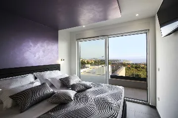 Contemporary Villa with Infinity Pool in Makarska