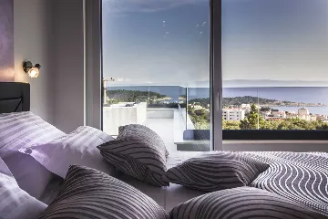 Contemporary Villa with Infinity Pool in Makarska