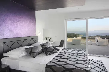 Contemporary Villa with Infinity Pool in Makarska