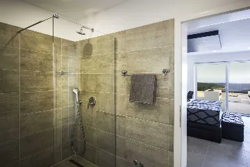 Contemporary Villa with Infinity Pool in Makarska