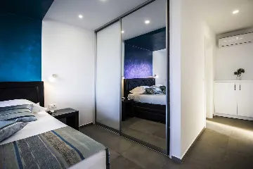 Contemporary Villa with Infinity Pool in Makarska