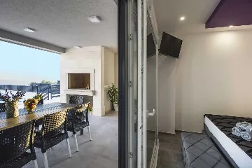 Contemporary Villa with Infinity Pool in Makarska