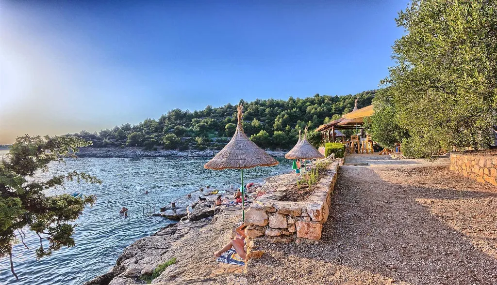 Seaside Escape Villa with Pool – Murter