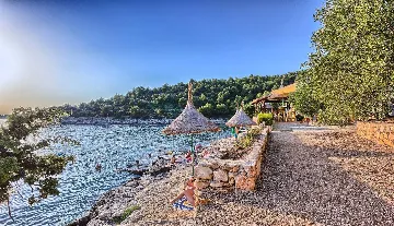 Seaside Escape Villa with Pool – Murter