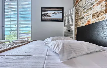 Seaside Escape Villa with Pool – Murter