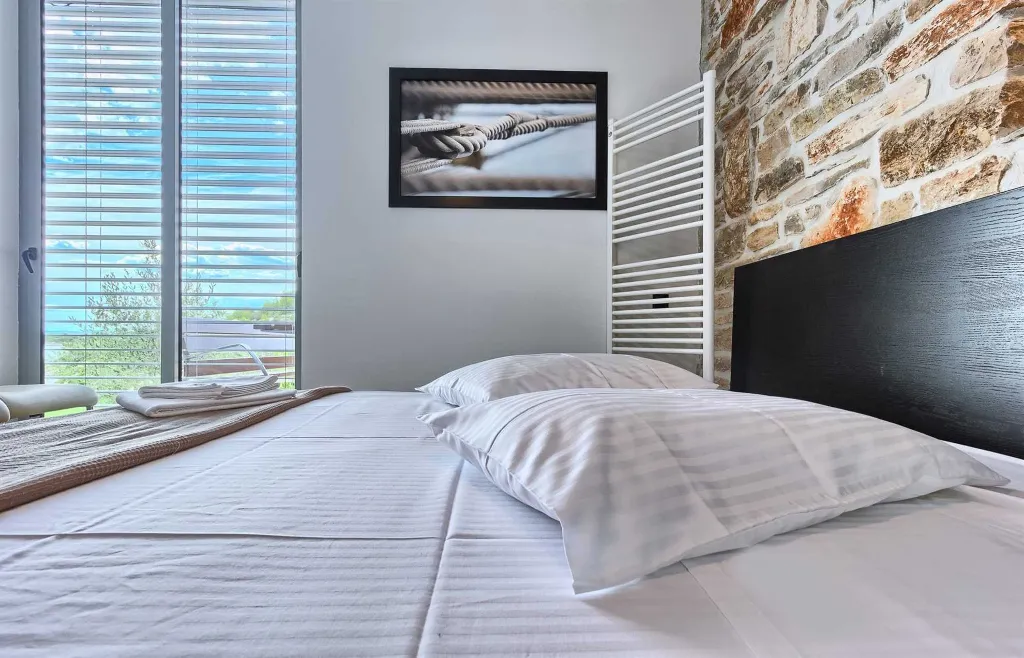 Seaside Escape Villa with Pool – Murter