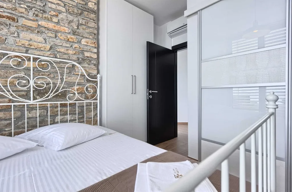 Seaside Escape Villa with Pool – Murter