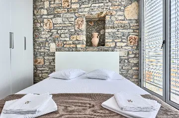 Seaside Escape Villa with Pool – Murter