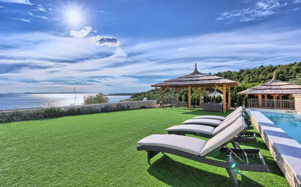 Seaside Escape Villa with Pool – Murter